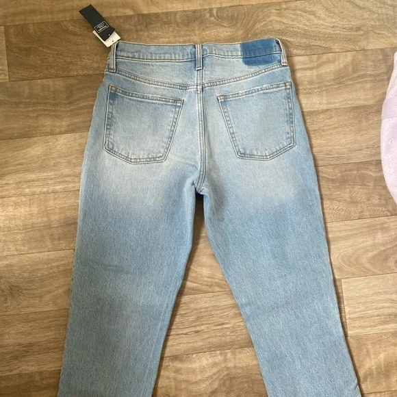 BNWT abercrombie jeans!! brand new - Picture 3 of 3